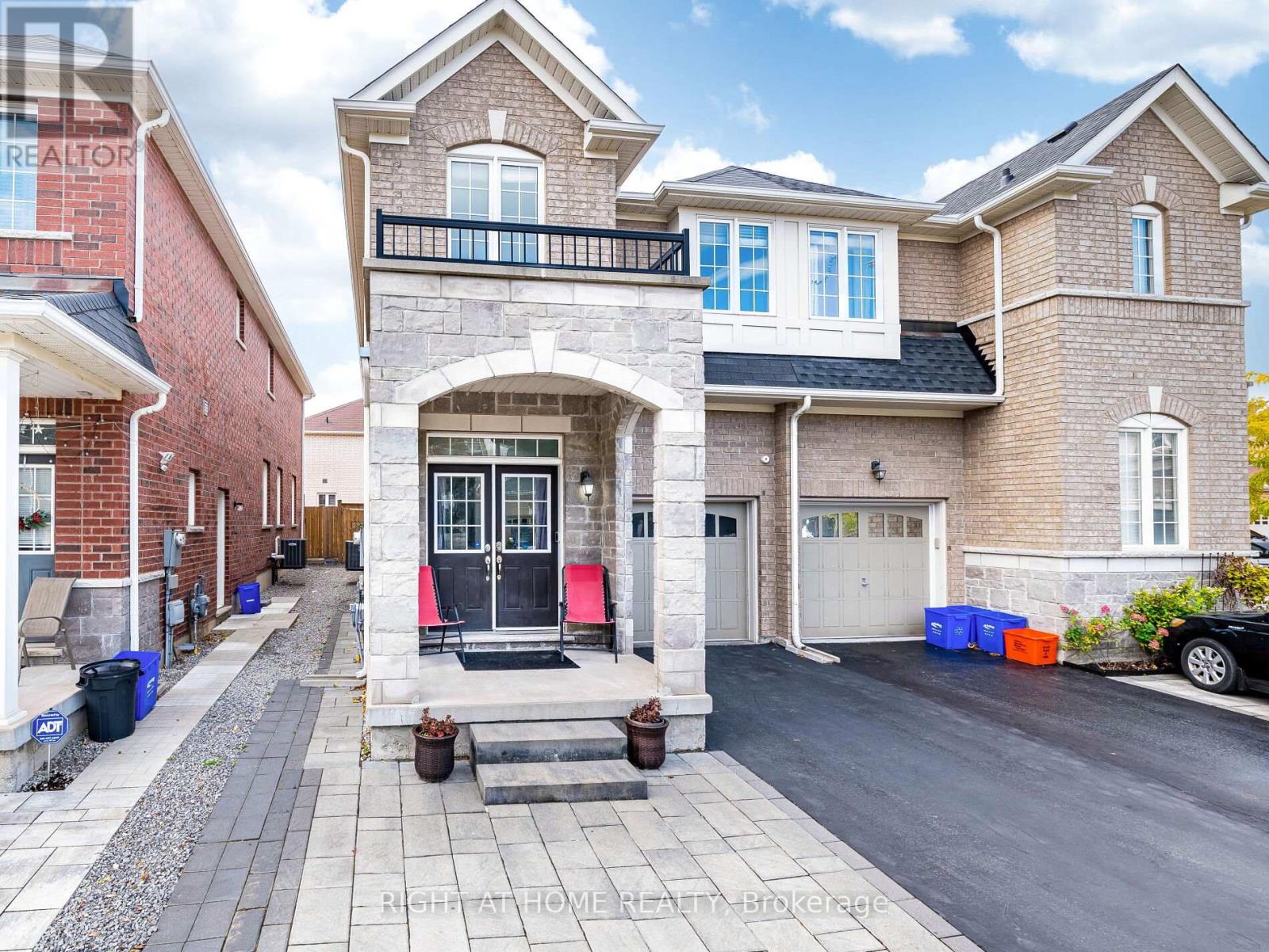 1302 Ruddy Cres, Milton, ON L9T 7E3