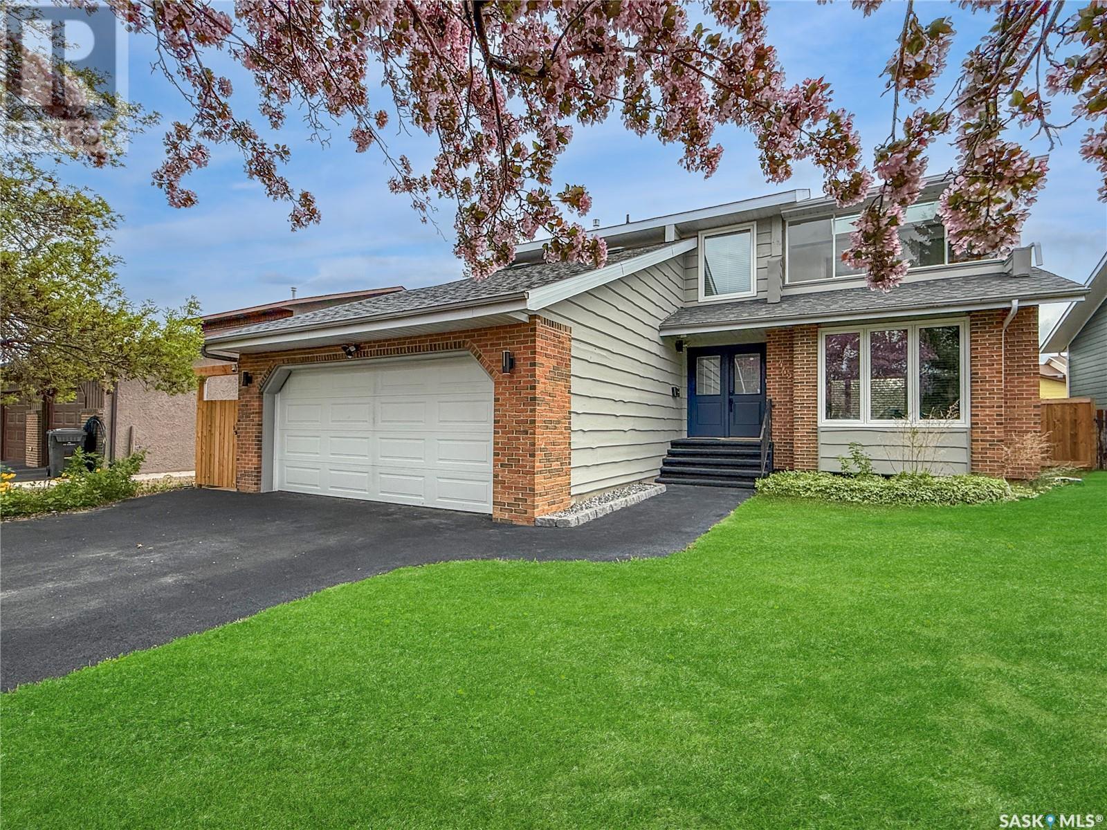 442 Russel Cres, Swift Current, SK S9H 4T9