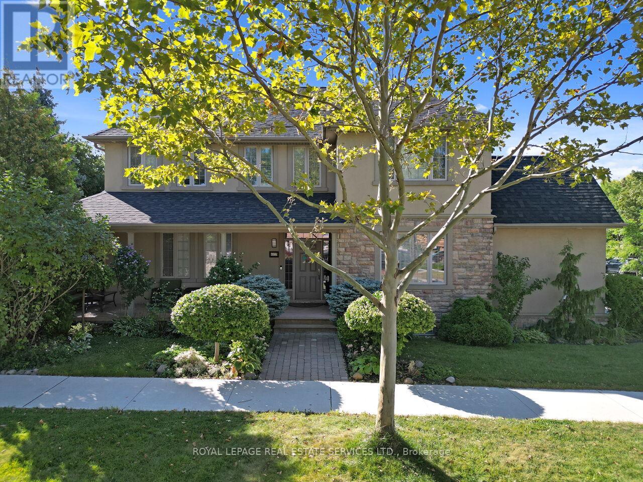 37 Maydolph Rd, Toronto Islington-city Centre West, ON M9B 1V9