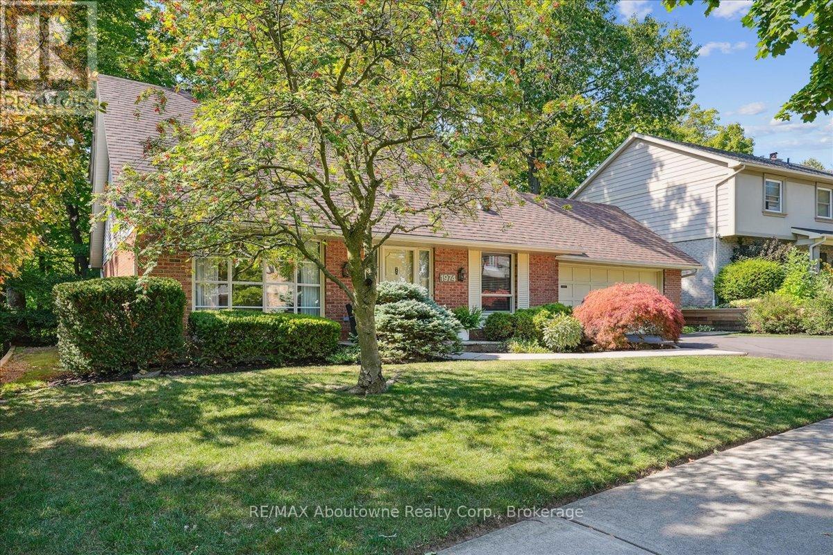 1974 Kerns Rd, Burlington, ON L7P 3A5