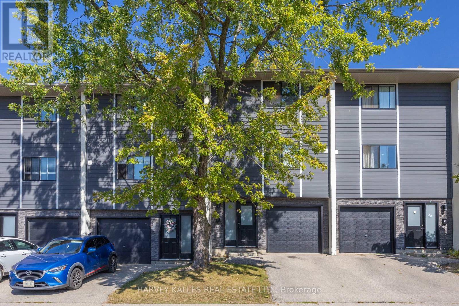 23 135 Chalmers St S, Cambridge, ON N1R 6M2