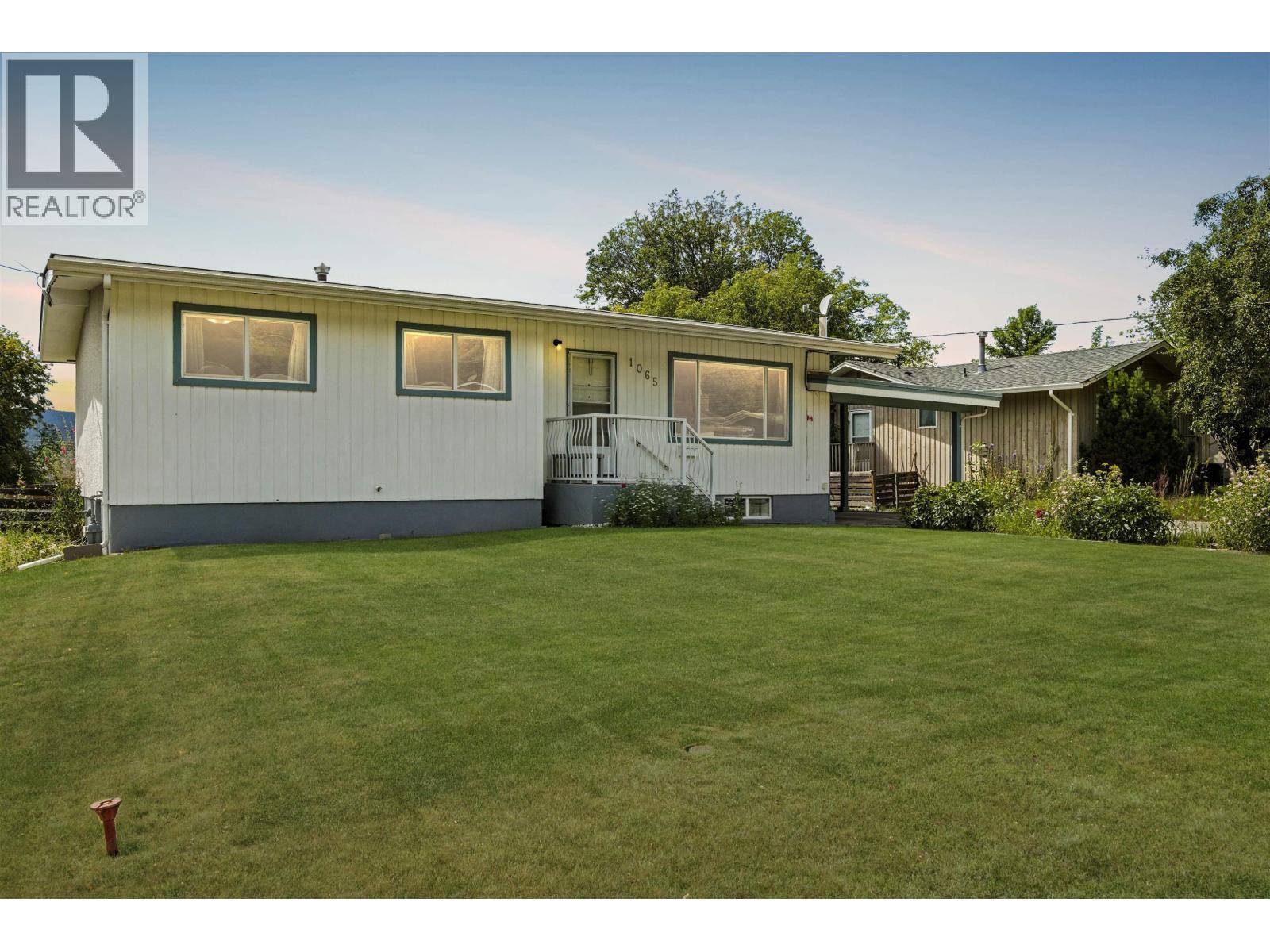 1065 Pigeon Ave, Williams Lake, BC V2G 2B8