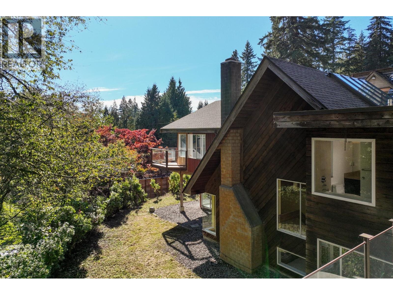 1491 Dempsey Rd, North Vancouver, BC V7K 1S8
