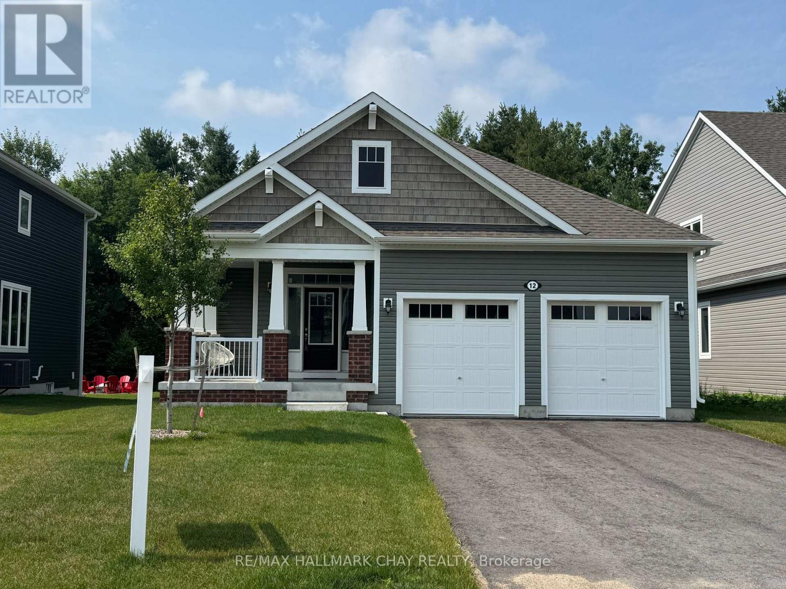 12 Dyer Cres, Bracebridge Macaulay, ON P1L 0N4