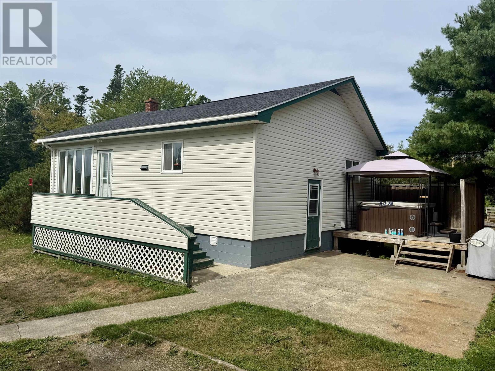 665 Belleville Rd, Tusket, NS B0W 3M0