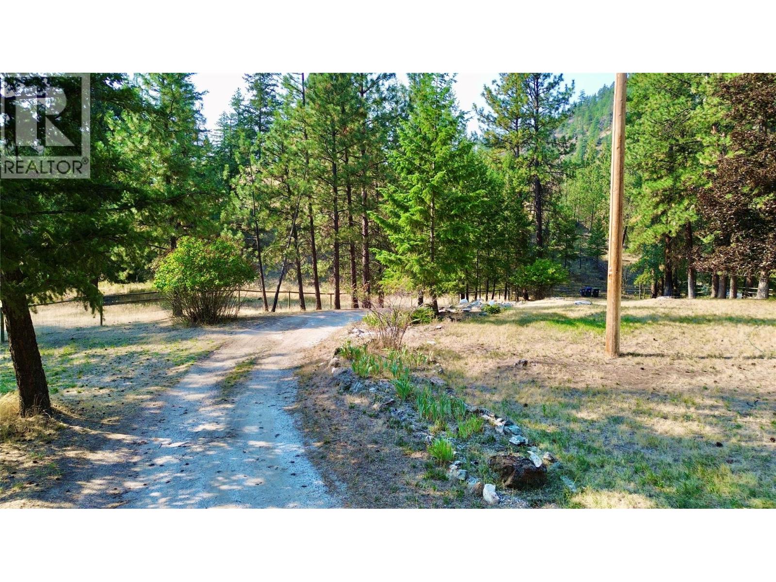 871 Green Lake Rd, Oliver, BC V0H 1T5