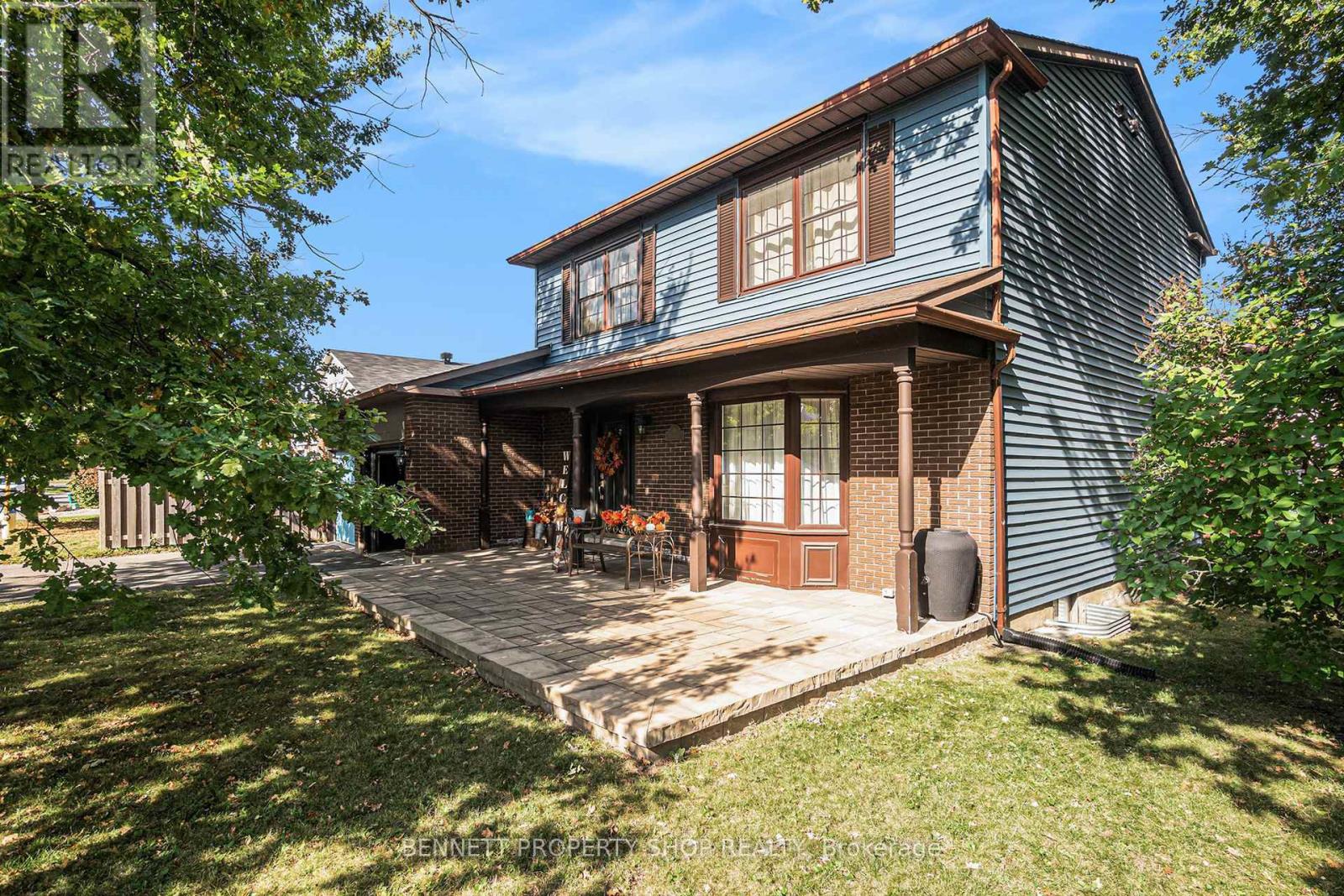 21 Pattermead Cres, Ottawa, ON K1V 0A1