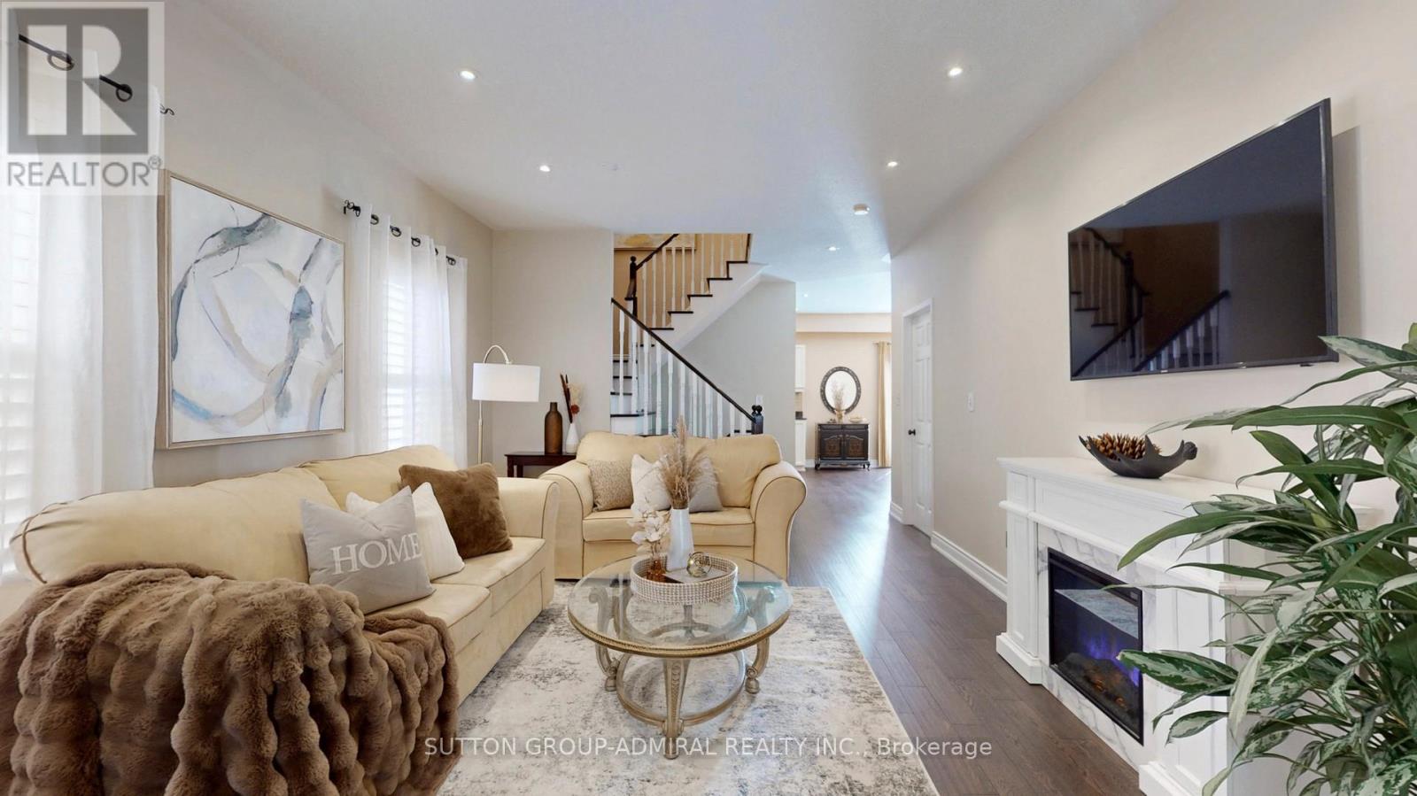 222 Hollywood Hill Cir, Vaughan, ON L4H 2P7