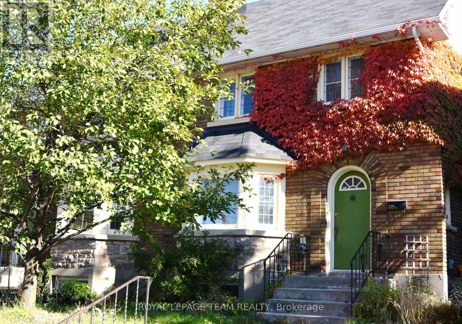 175 Breezehill Ave N, Ottawa, ON K1Y 2J1