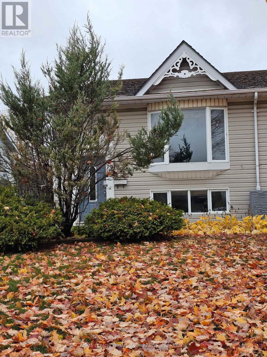 915 Warburton Cres, Kingston East Gardiners Rd, ON K7M 8L3