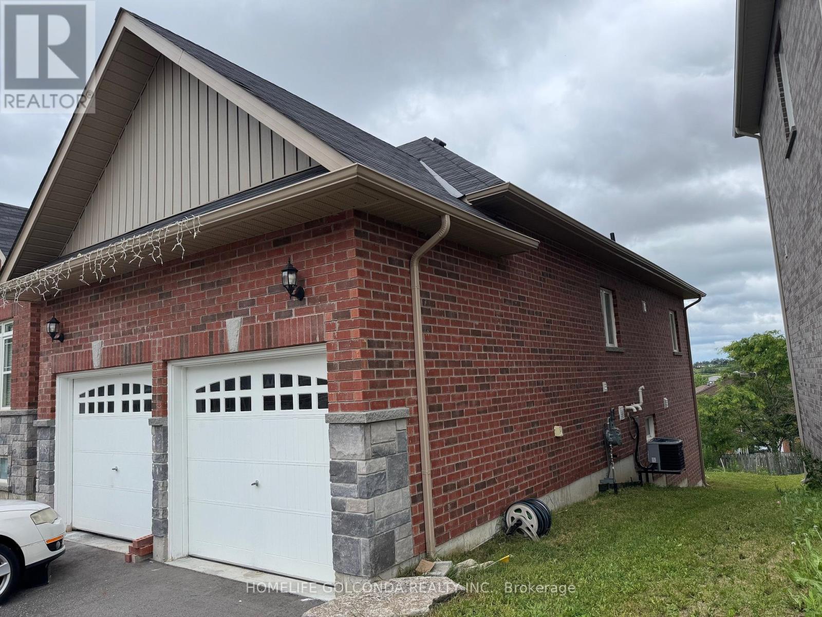 3153 Monarch Dr, Orillia, ON L3V 7W9