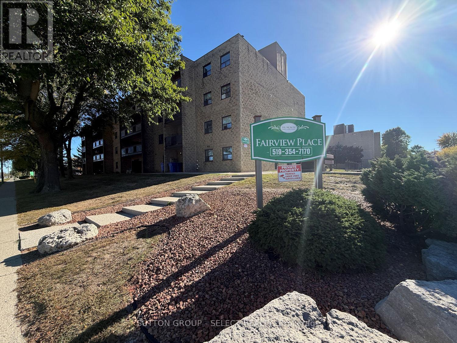 402 140 Park Ave E, Chatham-Kent, ON N7M 3V6
