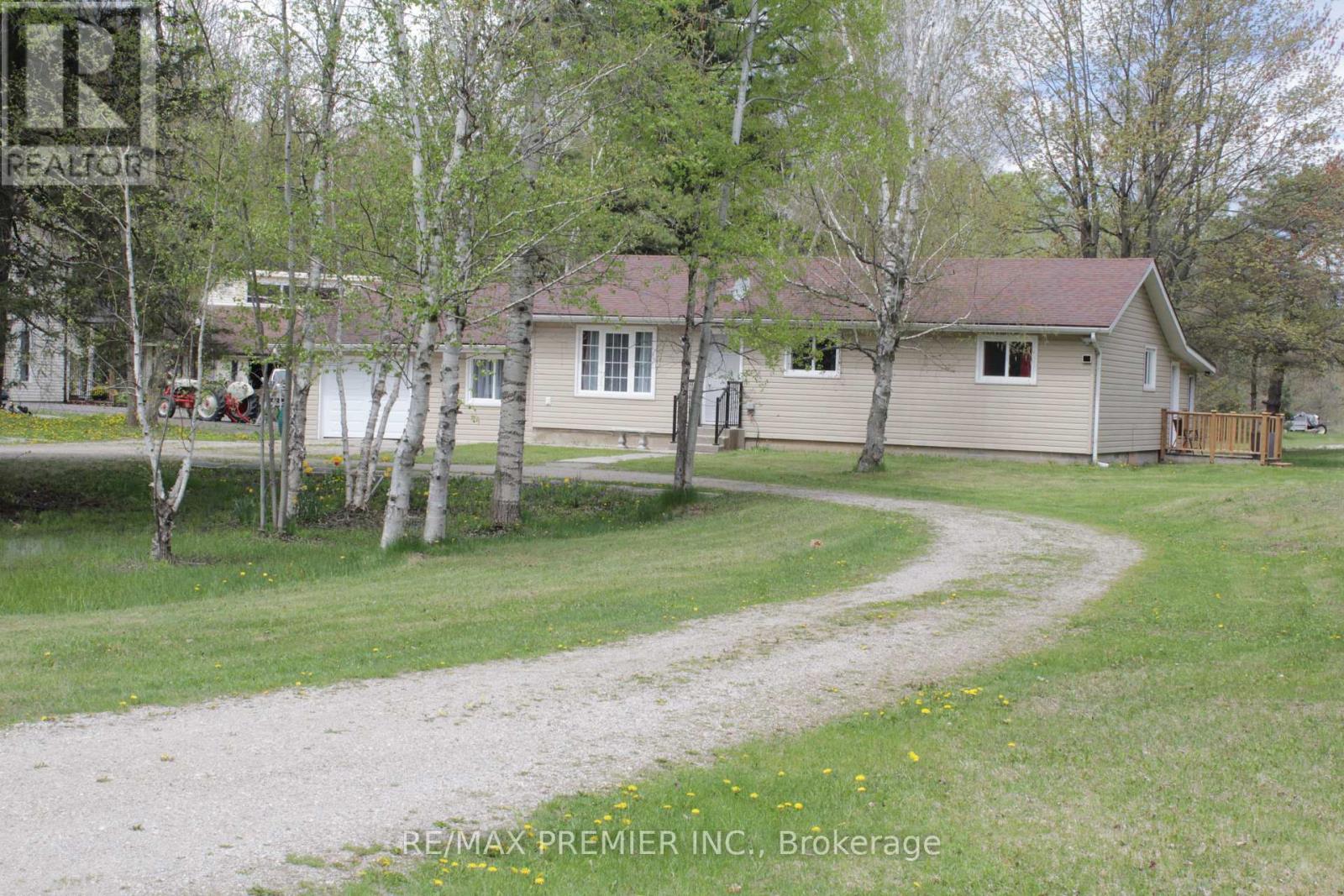 164 Royal Valley Dr, Caledon, ON L7C 1B7