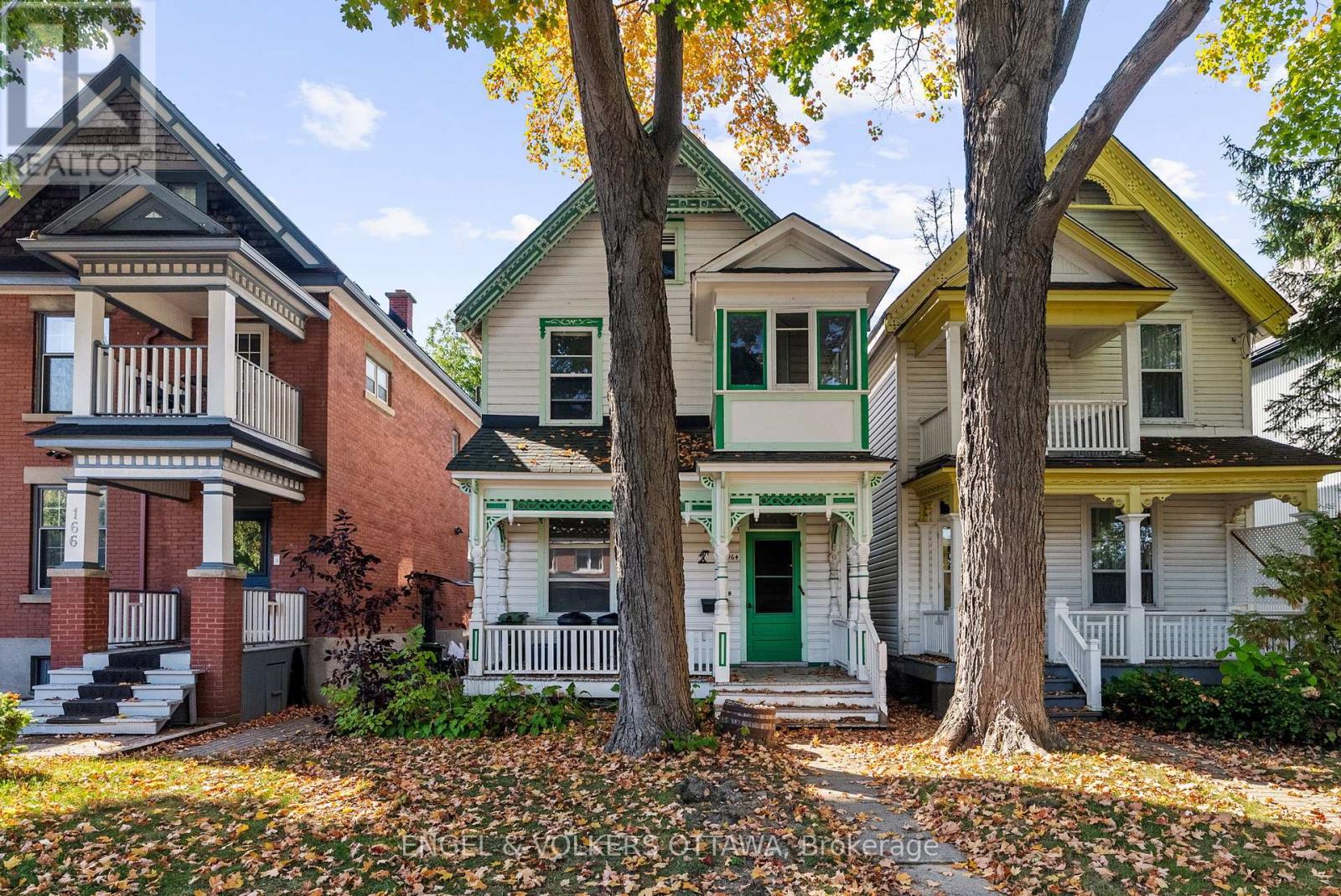 164 Bayswater Ave, Ottawa, ON K1Y 2G3