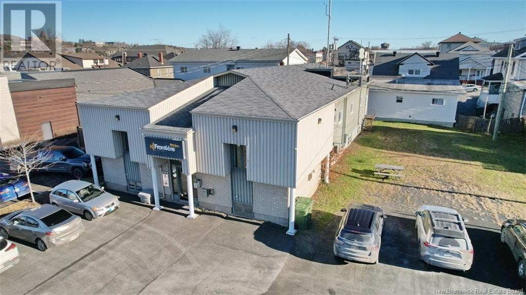 64-68 Rice St, Edmundston, NB E3V 1T2