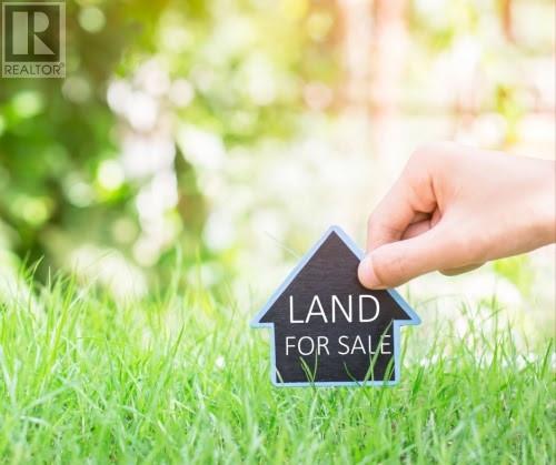 33 Lawlors Rd, Paradise, NL A1L 3P1
