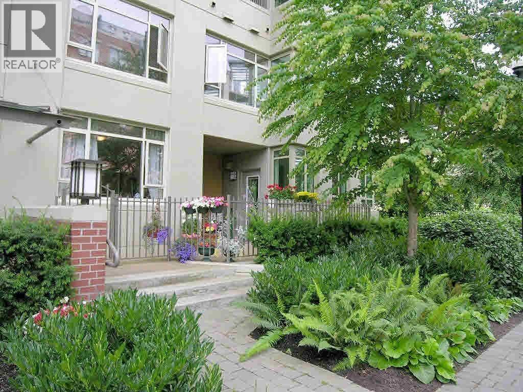 2799 Yew Street Unit 101, Vancouver, BC V6K 4W2
