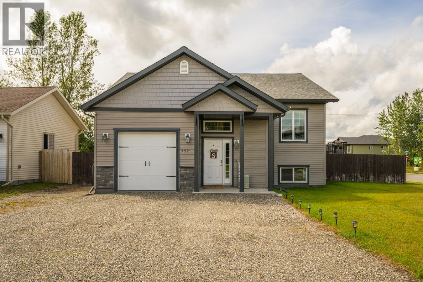5591 Woodvalley Dr, Prince George, BC V2K 5A6
