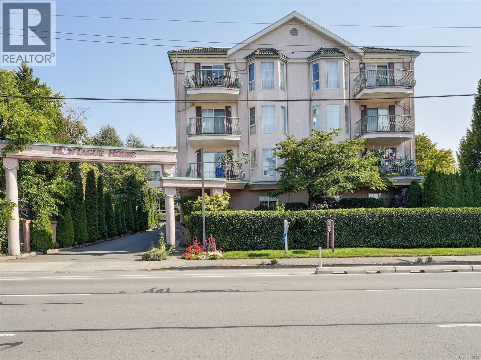 3133 Tillicum Rd Unit 413 Rd, Saanich, BC V9A 2B4