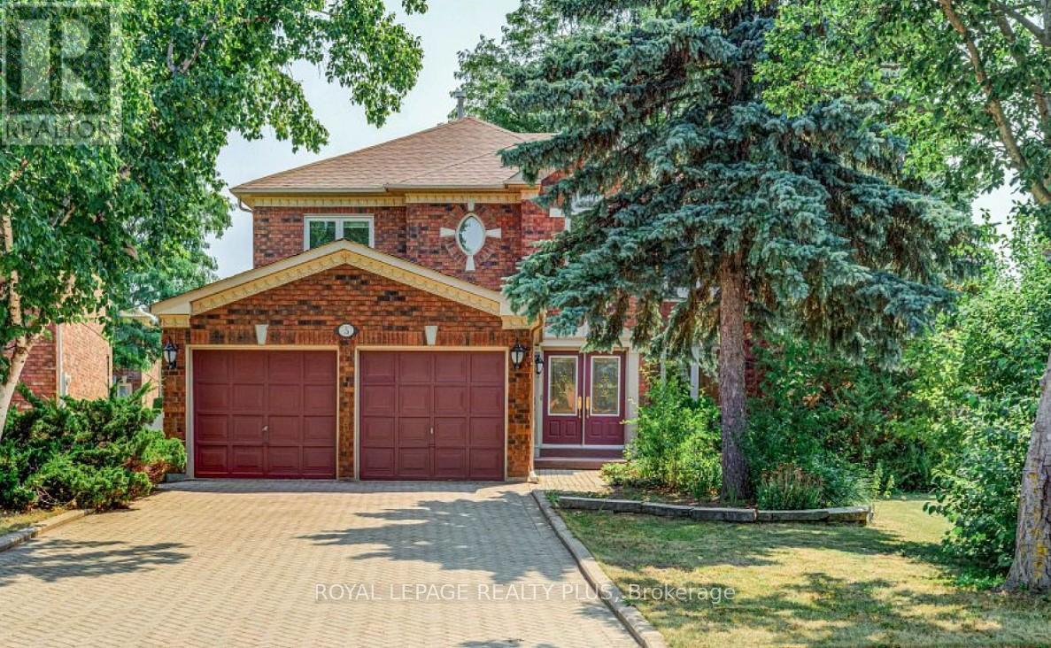 5 Falkland Pl, Richmond Hill, ON L4C 9P3