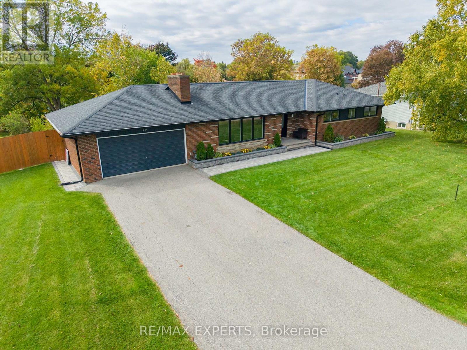 26 Wellar Ave, King Nobleton, ON L0G 1N0