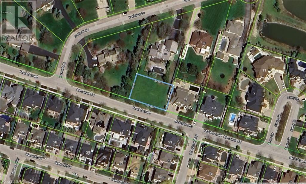 15 Mccollum Rd E, Hamilton, ON L8E 5T6