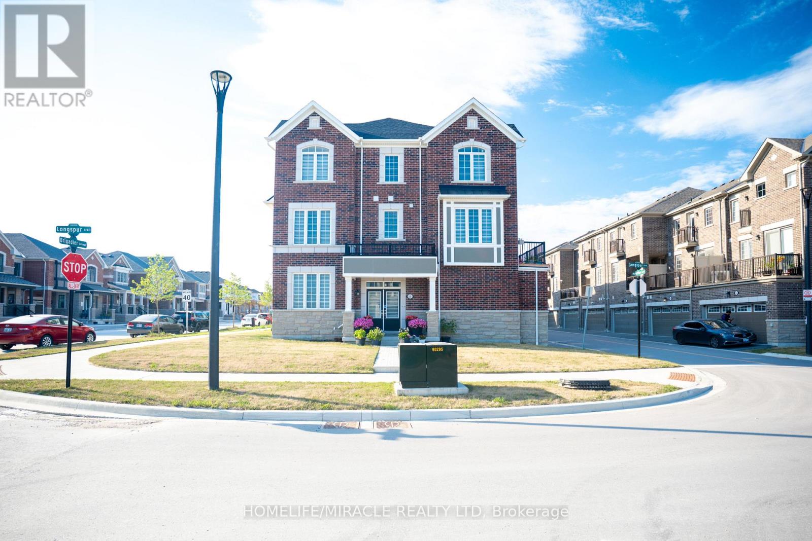 3251 Brigadier Ave, Pickering, ON L1X 0N1