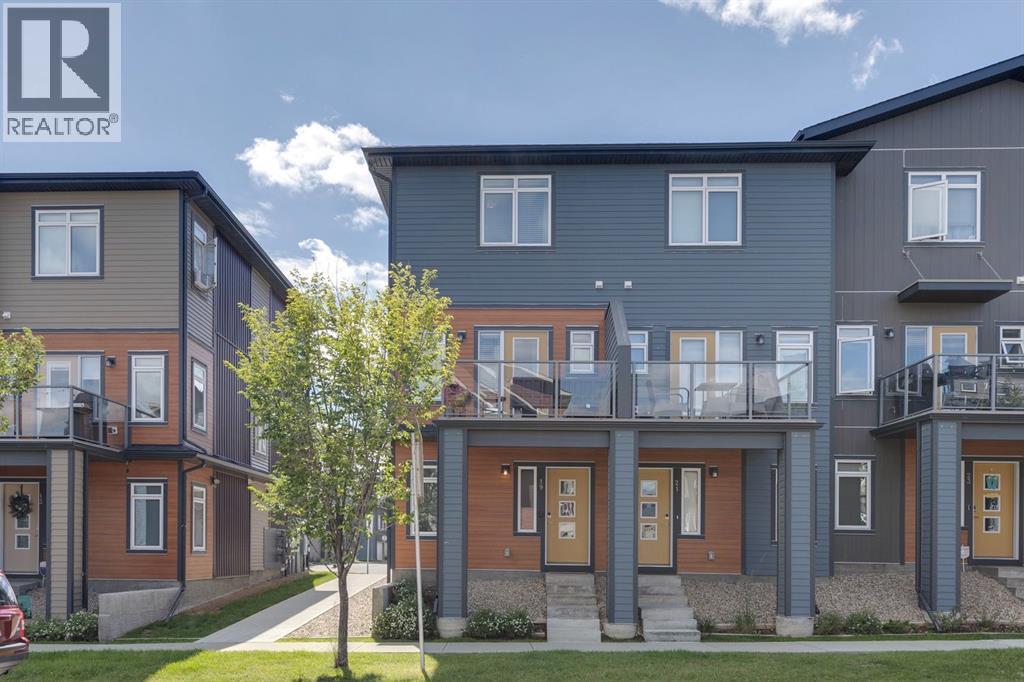 19 Sage Bluff Gate NW, Calgary, AB T3R 1T5