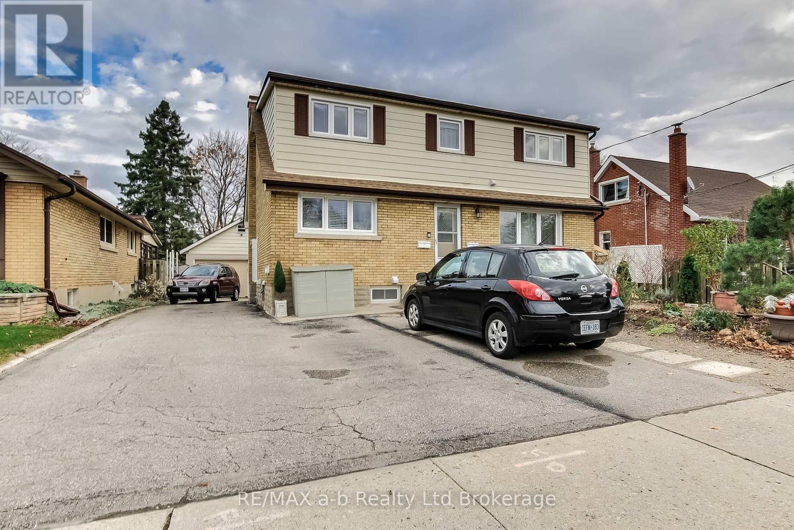 476 Prospect Ave, Kitchener, ON N2A 1E1