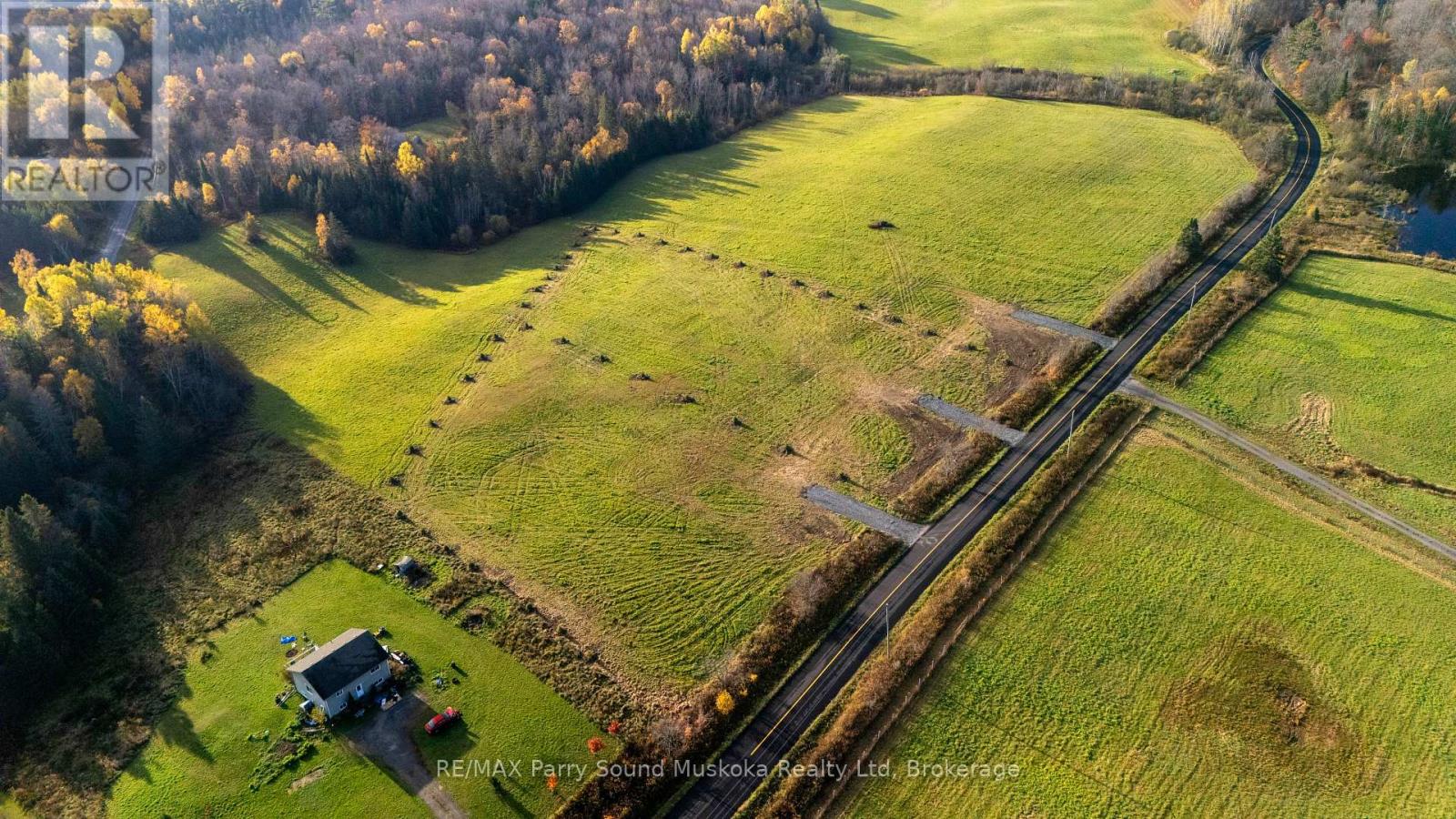 271 Balsam Cross, McKellar, ON P0G 1C0