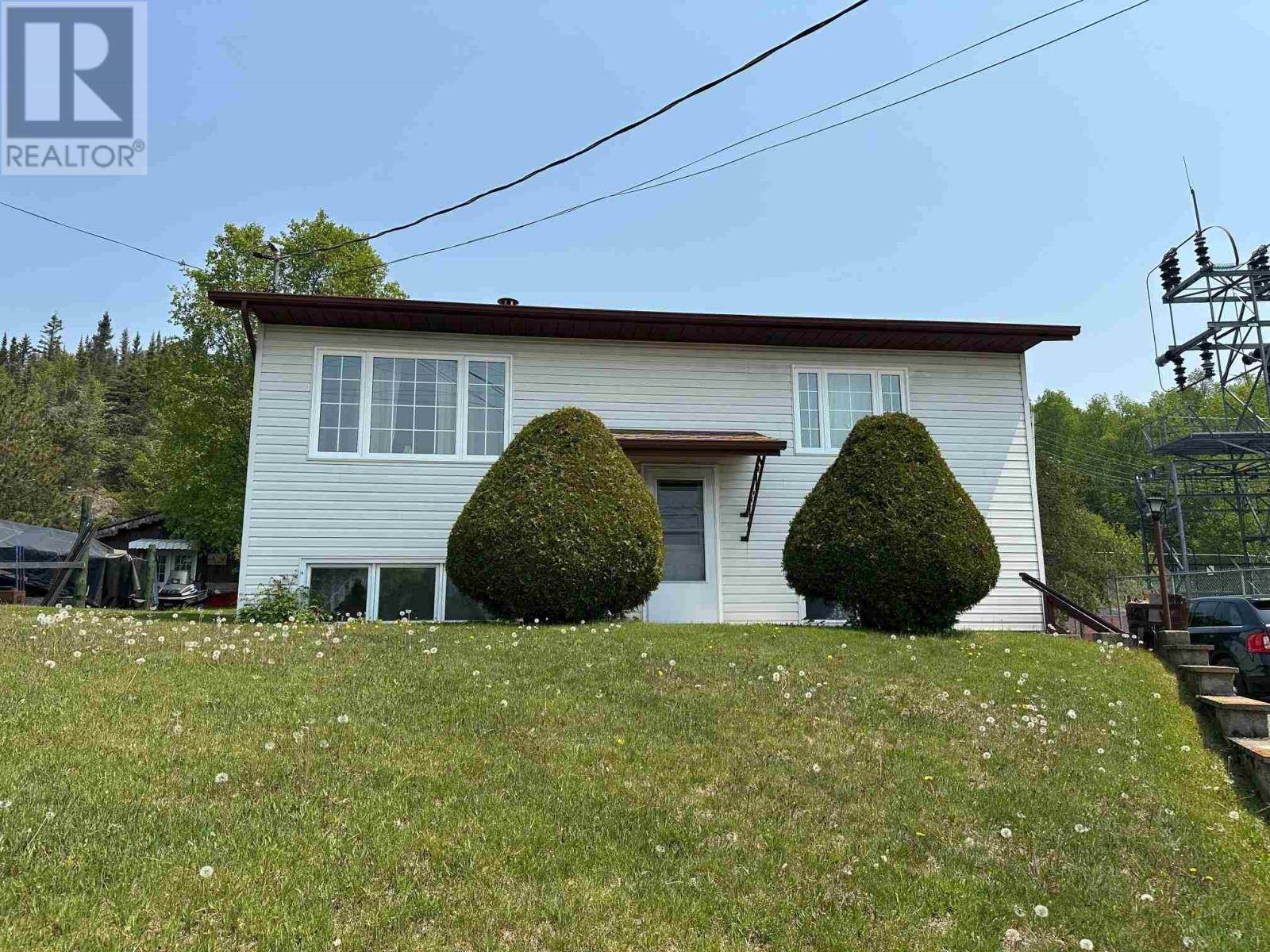 94 Winnipeg St, Schreiber, ON P0T 2S0