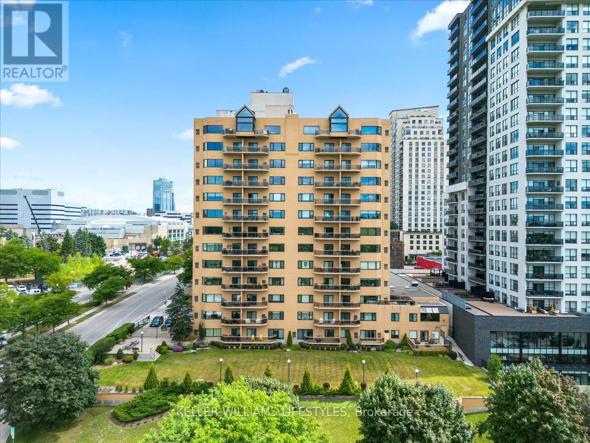 1202 19 King St, London, ON N6A 5N8