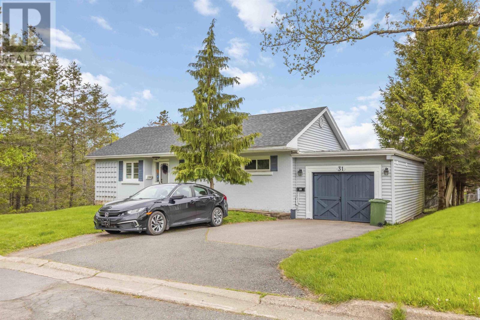 31 Beechwood Dr, Truro, NS B2N 1R3