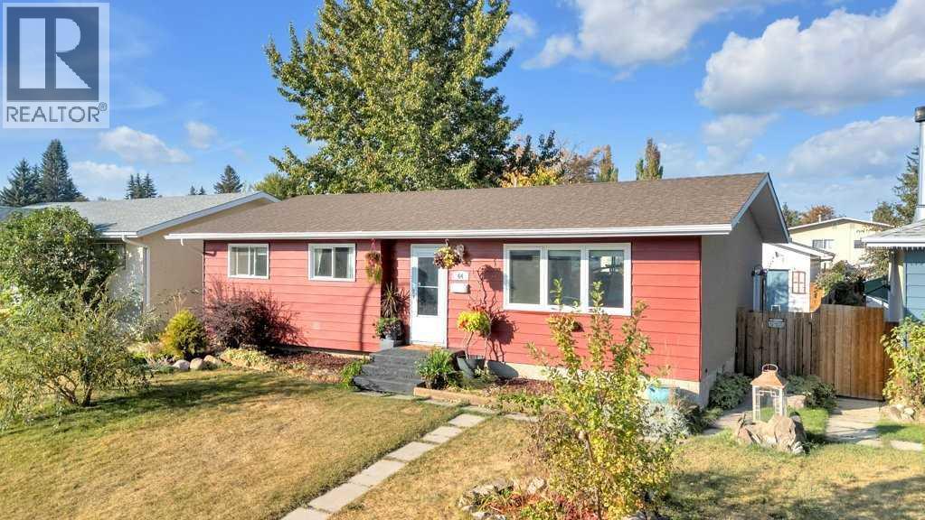 64 Wigmore Close, Red Deer, AB T4N 5Y1