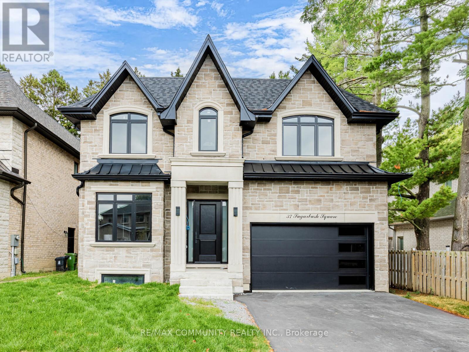 37 Sugarbush Sq, Toronto, ON M1C 3M6