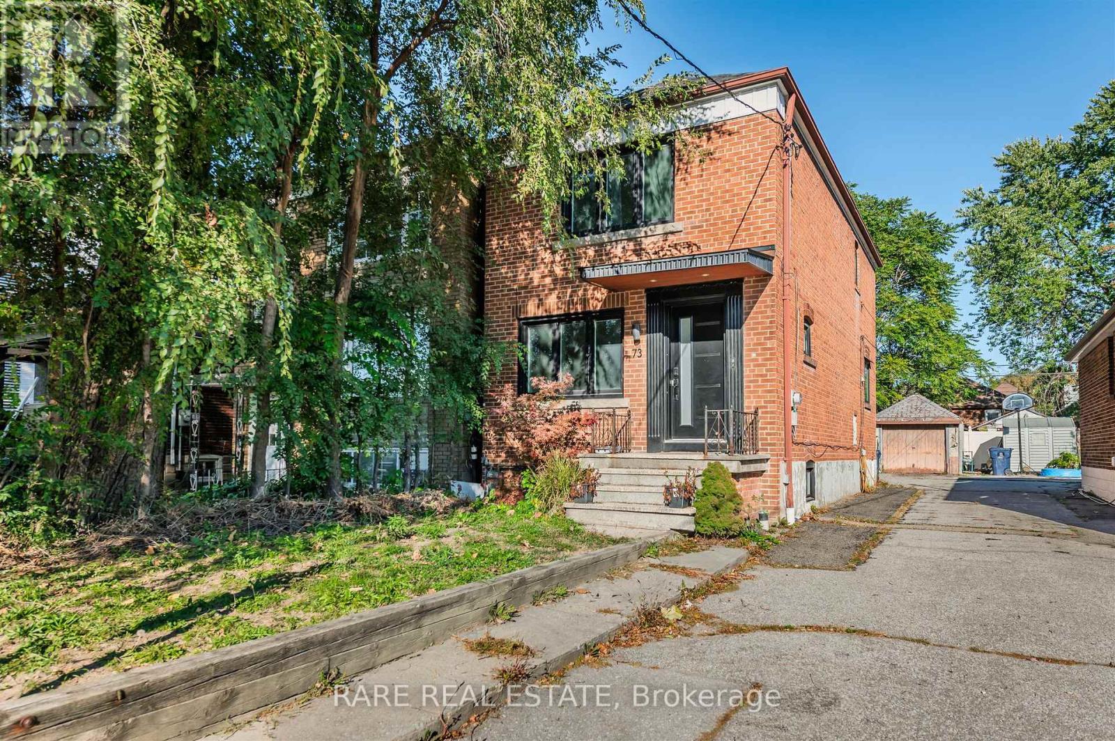 73 Yarrow Rd, Toronto, ON M6M 4E4