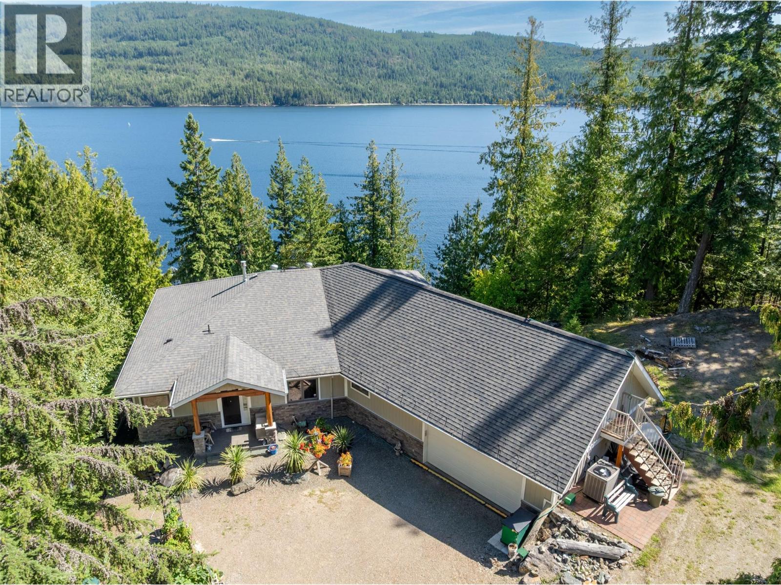 8738 Squilax Anglemont Rd, St. Ives, BC V0E 1M9