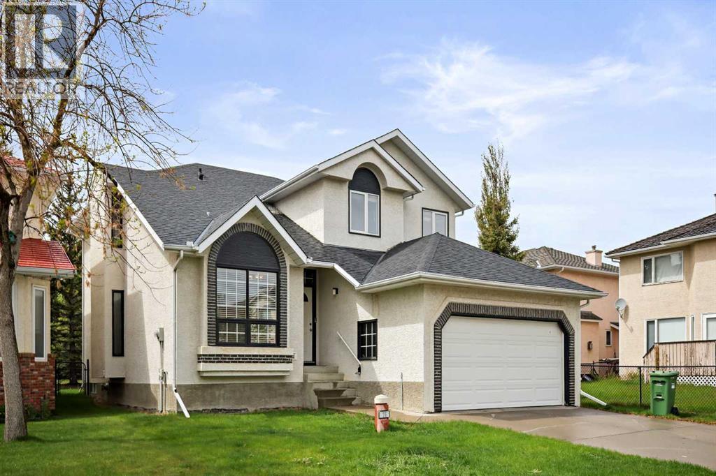 26 Hamptons Grv NW, Calgary, AB T3A 5C2