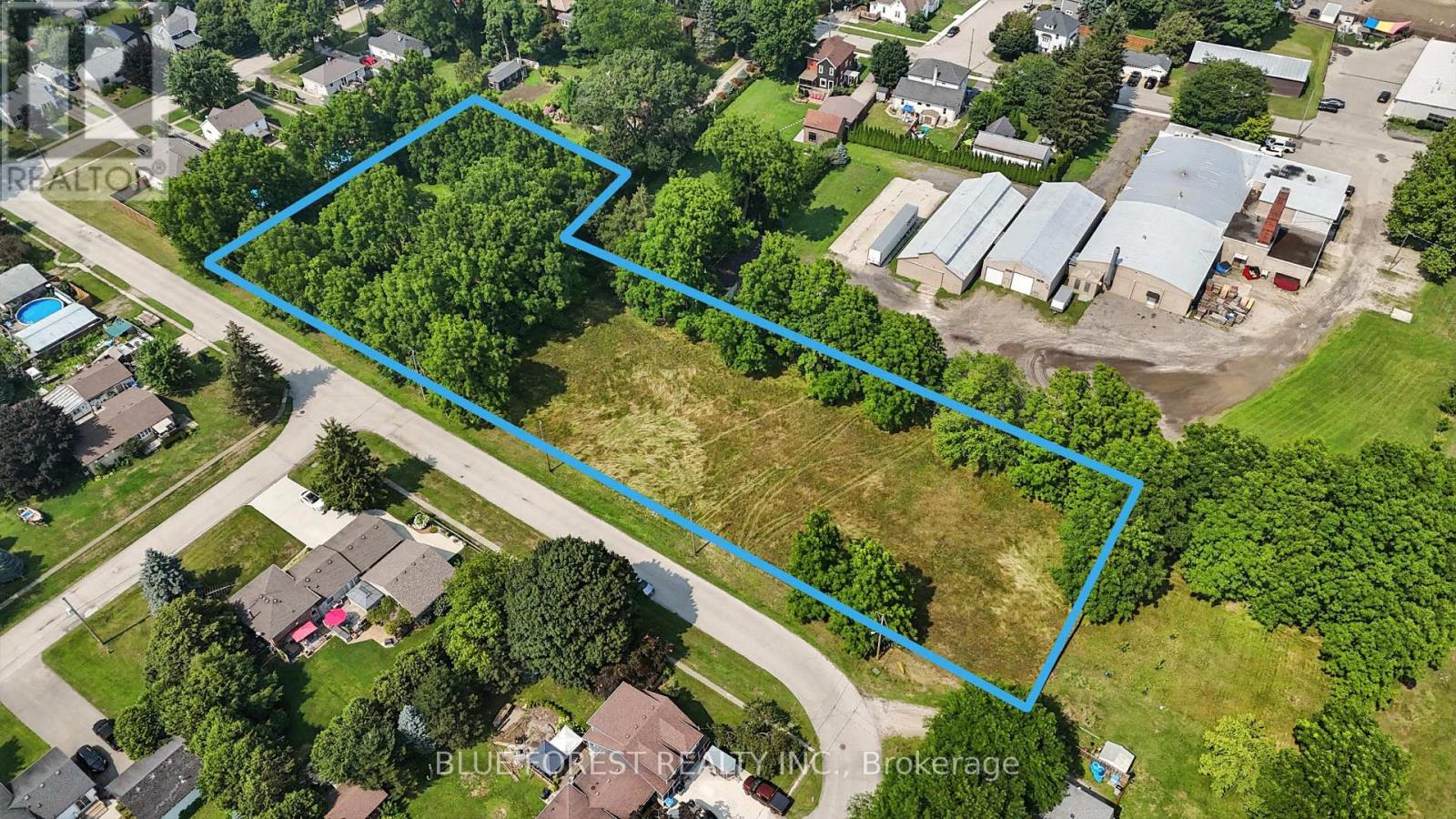 Woodward Drive, Strathroy-Caradoc, ON N0L 1W0
