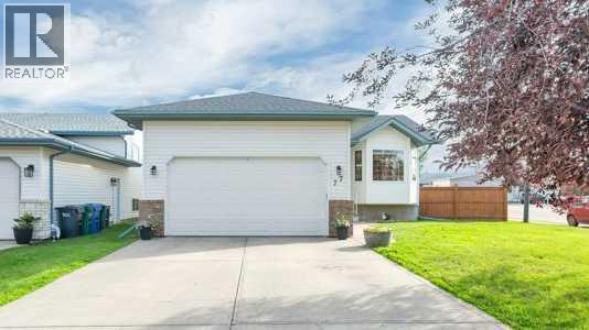77 Kingston Dr, Red Deer, AB T4P 3S4