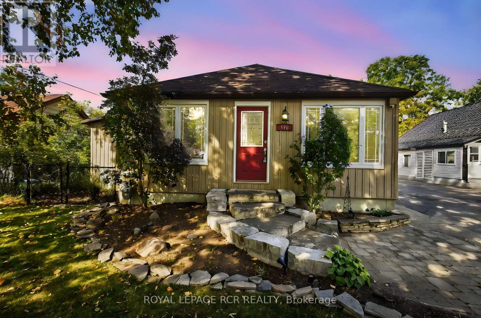 125 King St, Essa, ON L0M 1B0