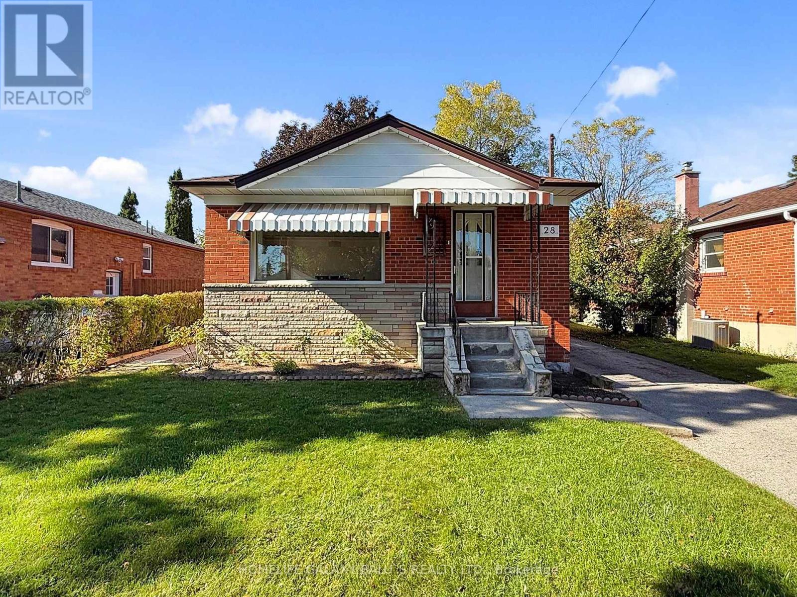 28 Ronway Cres, Toronto, ON M1J 2S2