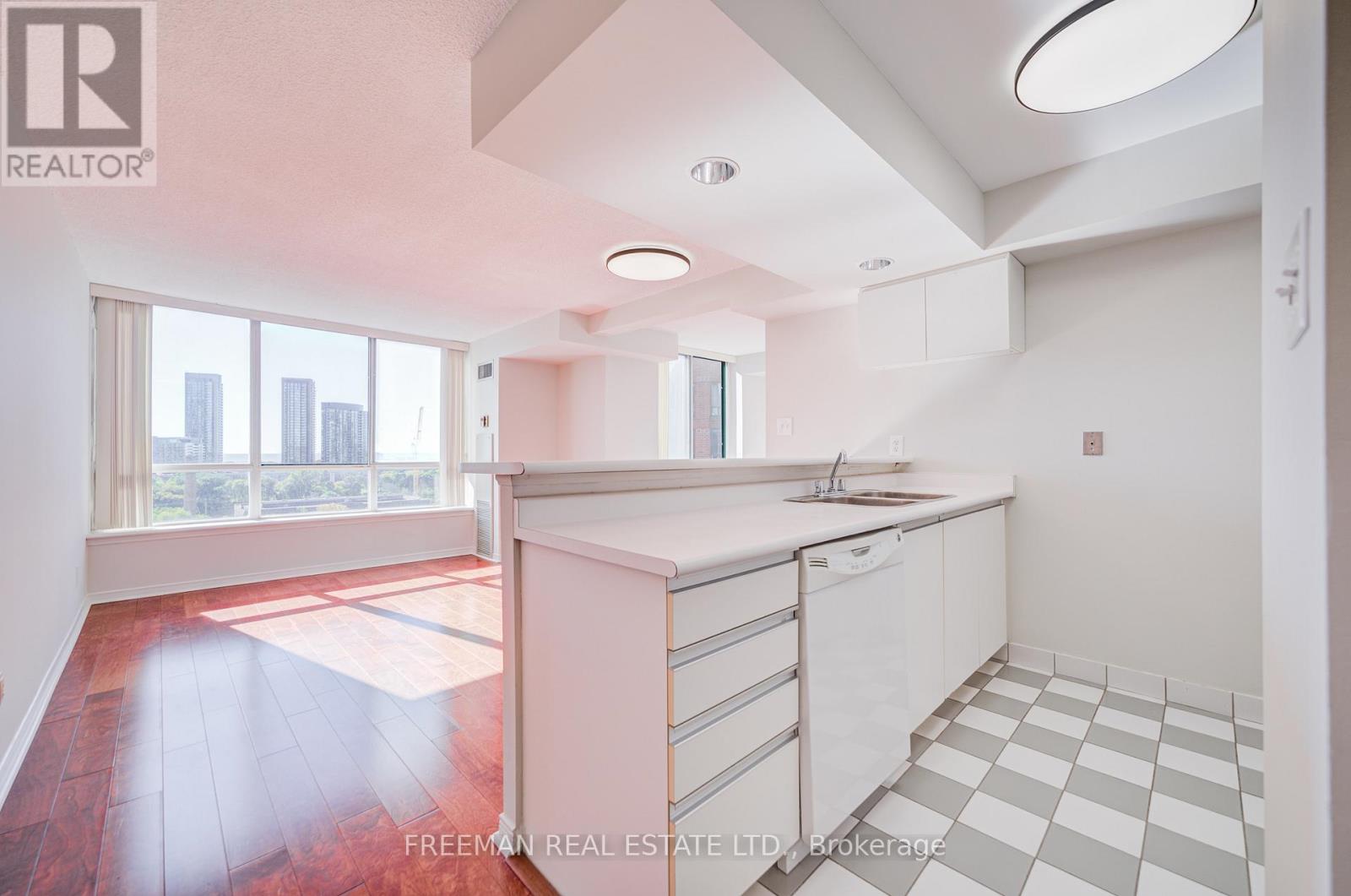 1124 801 King St W, Toronto, ON M5V 1N4