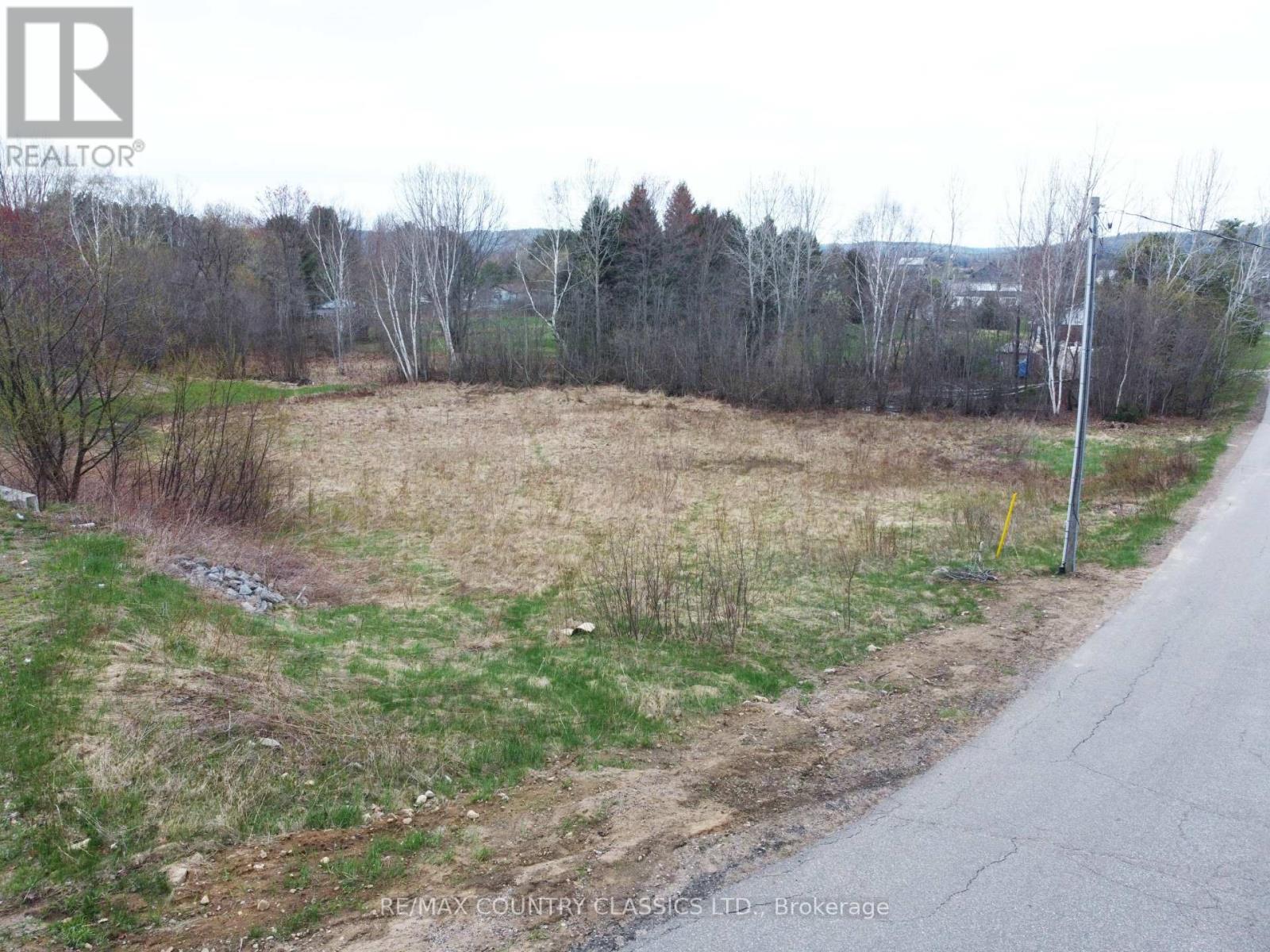 178 Casey Street, Madawaska Valley, ON K0J 1B0