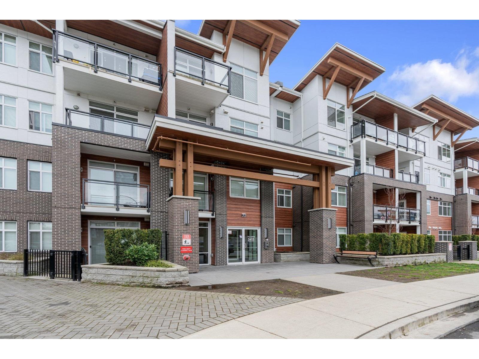 5415 Brydon Crescent Unit 414, Langley, BC V3A 0N4