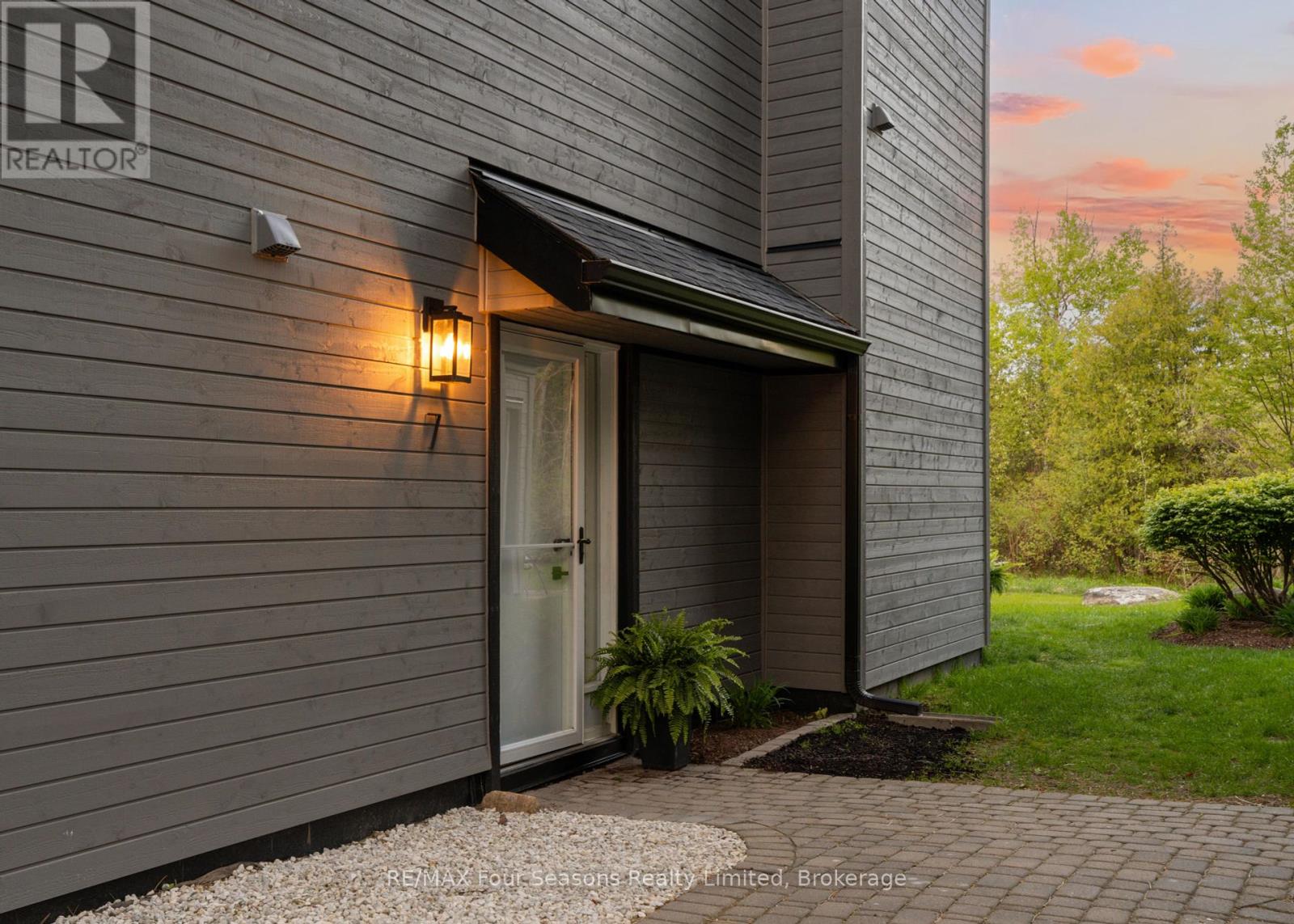 7 44 Trott Blvd, Collingwood, ON L9Y 5B7