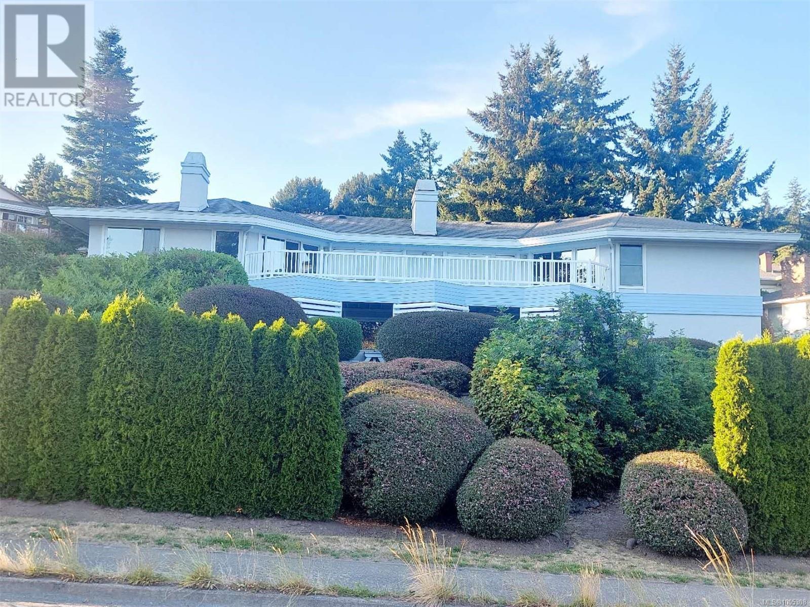 4569 Boulderwood Dr, Saanich, BC V8Y 3A5