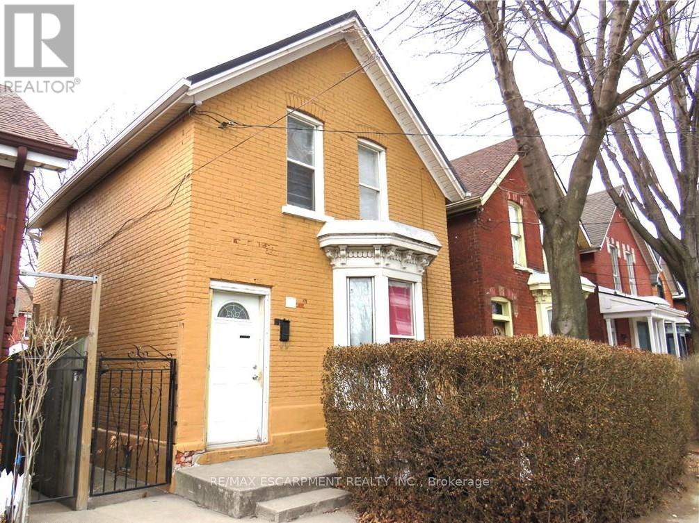 29 Oxford St, Hamilton, ON L8R 2W9