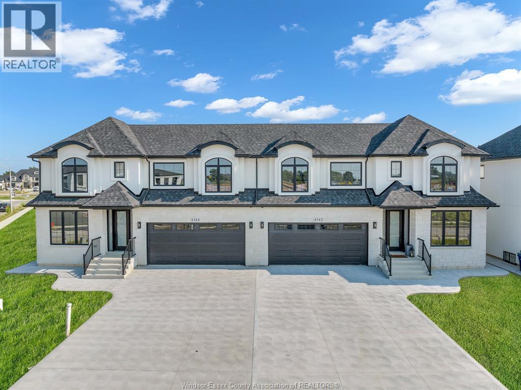 4532 Valerio Cres, Lasalle, ON N9H 0N1