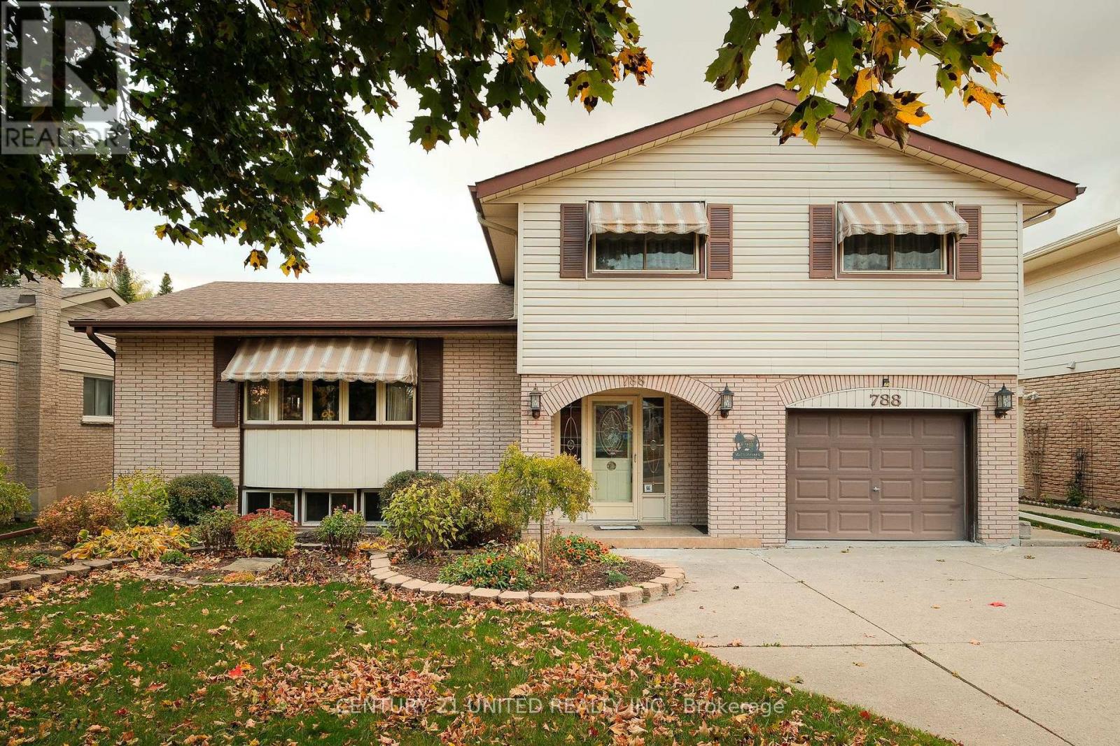 788 Cumberland Ave Ward 5 Ave, Peterborough, ON K9H 7B2